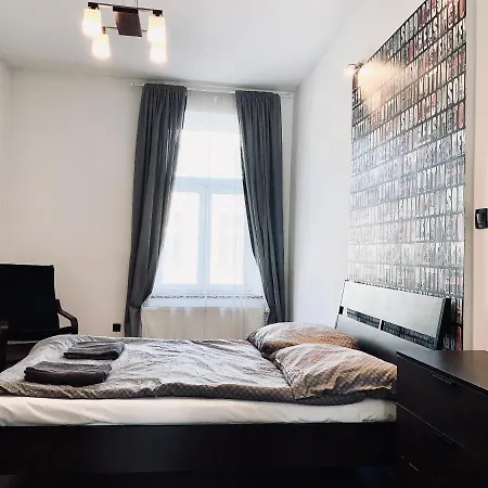 Main Square Apartment-2